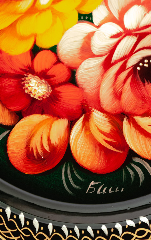 d 220 mm Zhostovo Patterns hand painted and lacquered Metal Forged Black Tray (by Lada Crafts)