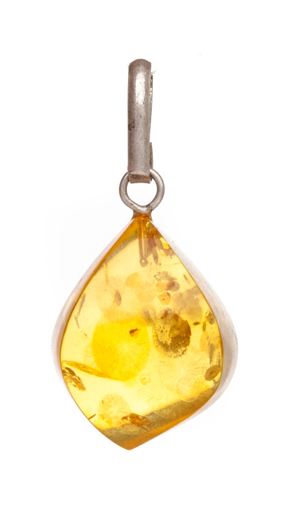 4 g Baltic Amber Pendant
