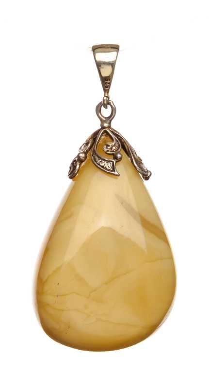 15 g Baltic Amber Pendant