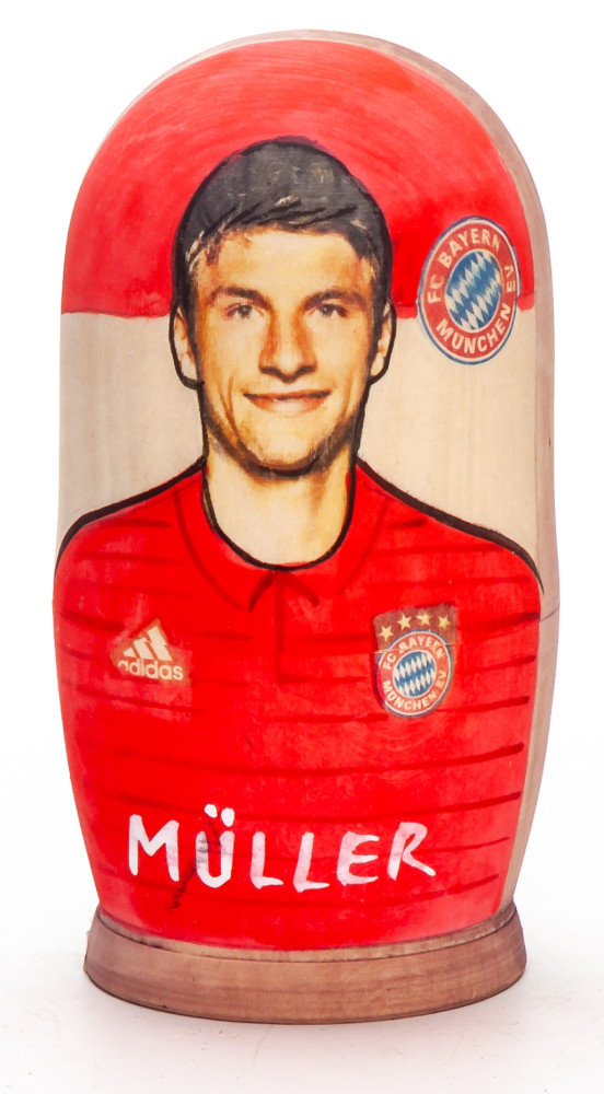 100mm Thoms Muller from Bayern Munchen Hand Painted Matryoshka Doll 5 pcs (by Konstantin Studio)