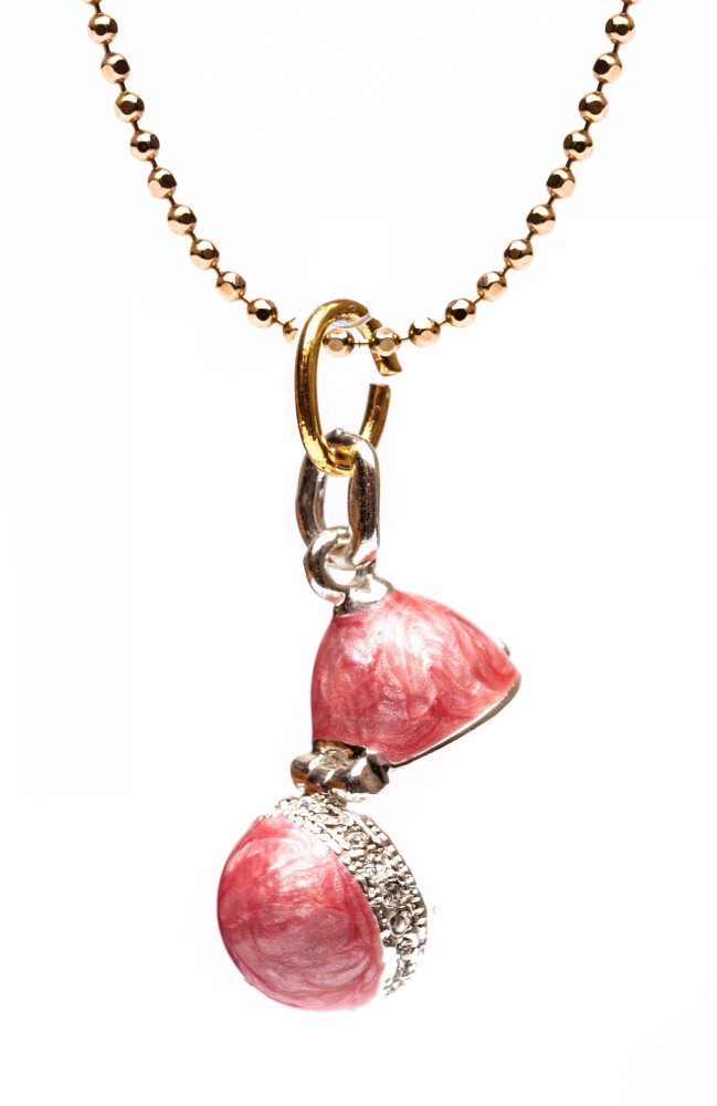 Big Shell Pink Opening Egg Pendant