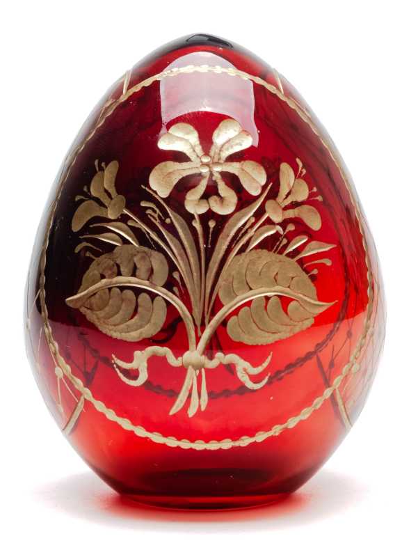 Engraved Crystal Imperial Easter Egg