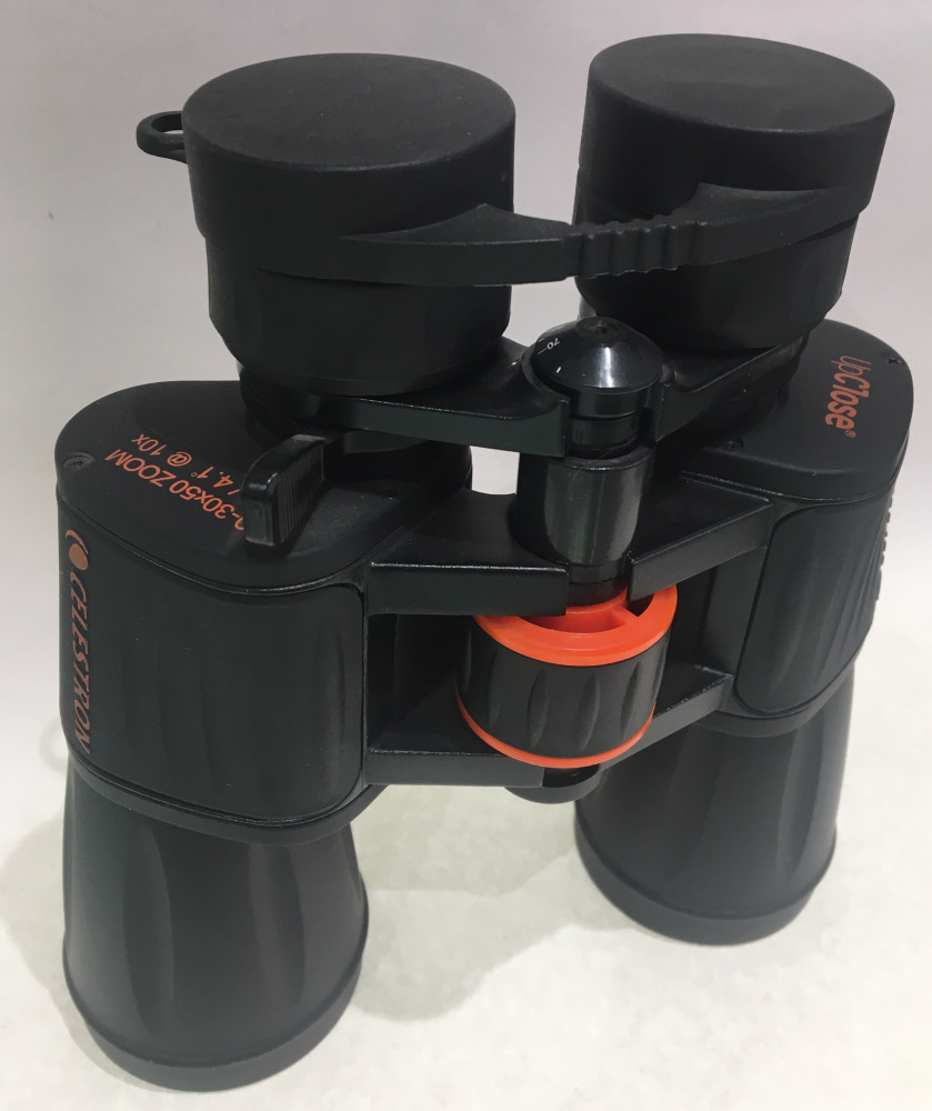 Celestron 10-30x50