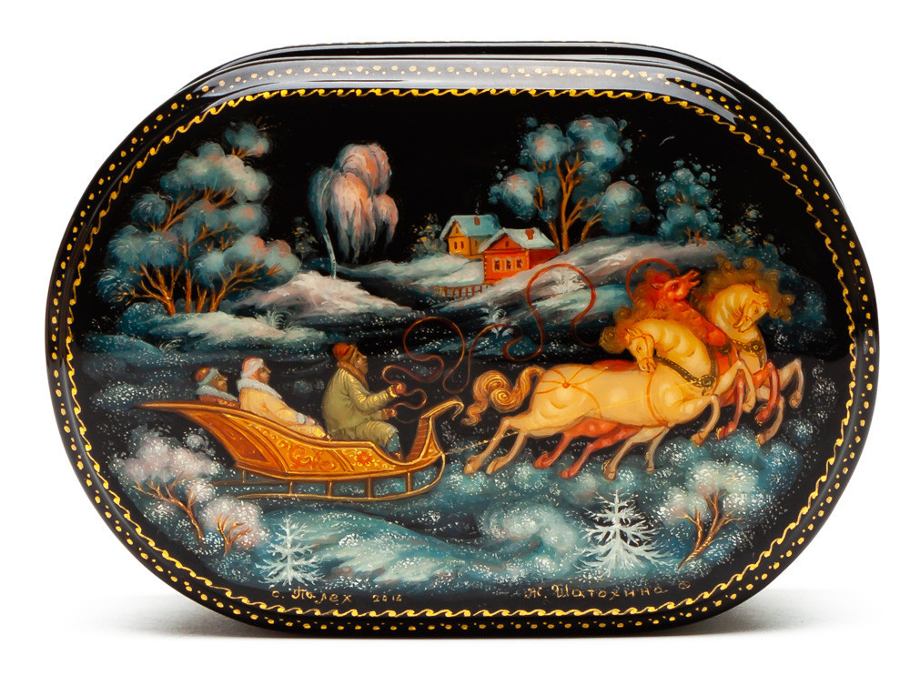 100x70mm Troika hand painted lacquered box from Palekh (by Pavel Studio)