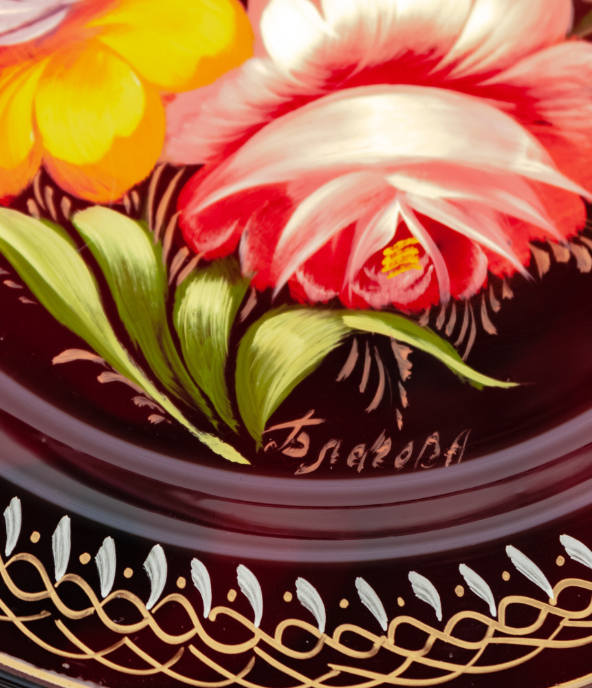  d 180 mm Zhostovo Patterns hand painted and lacquered by Blagova Metal Forged Carmine Tray (by Lada Crafts)