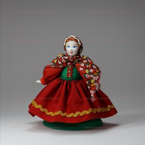 Сувенирная кукла