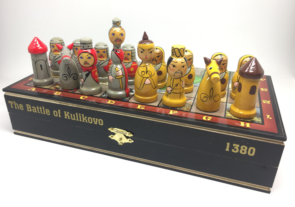 Wooden Chess Board with The Battle of Kulikovo Hand Painted Chess Pieces