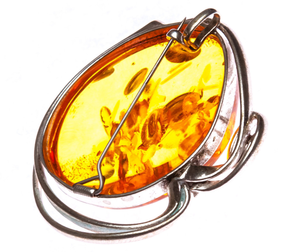 20 g Baltic Amber Brooch