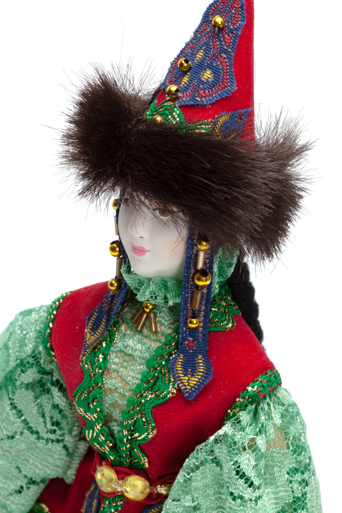 270 mm Kazakh Woman in a traditional Dress (by Le Russe)