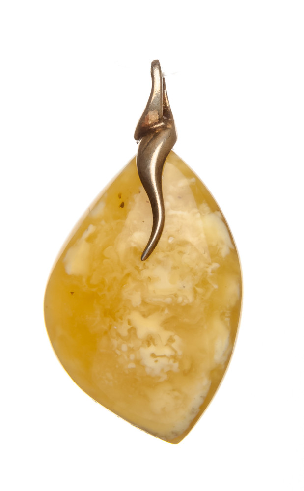 7 g Baltic Amber Pendant