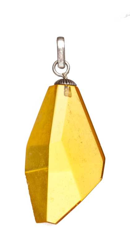 9 g Baltic Amber Pendant