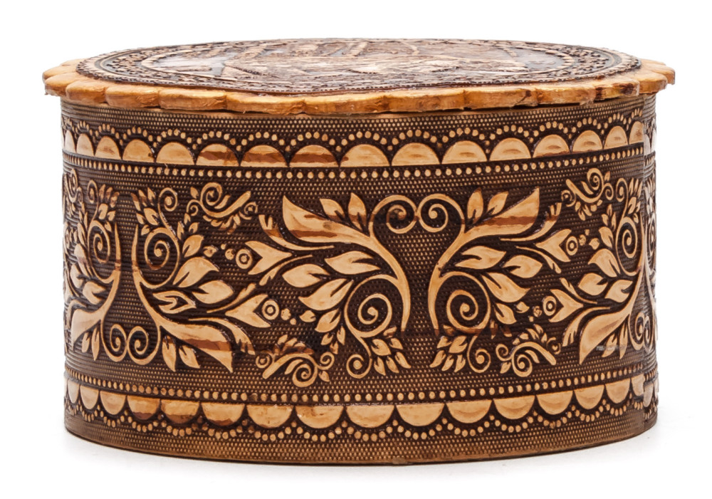 d 60 mm Bear hand made Birchbark Jewelry Box (by Maxim Birch)