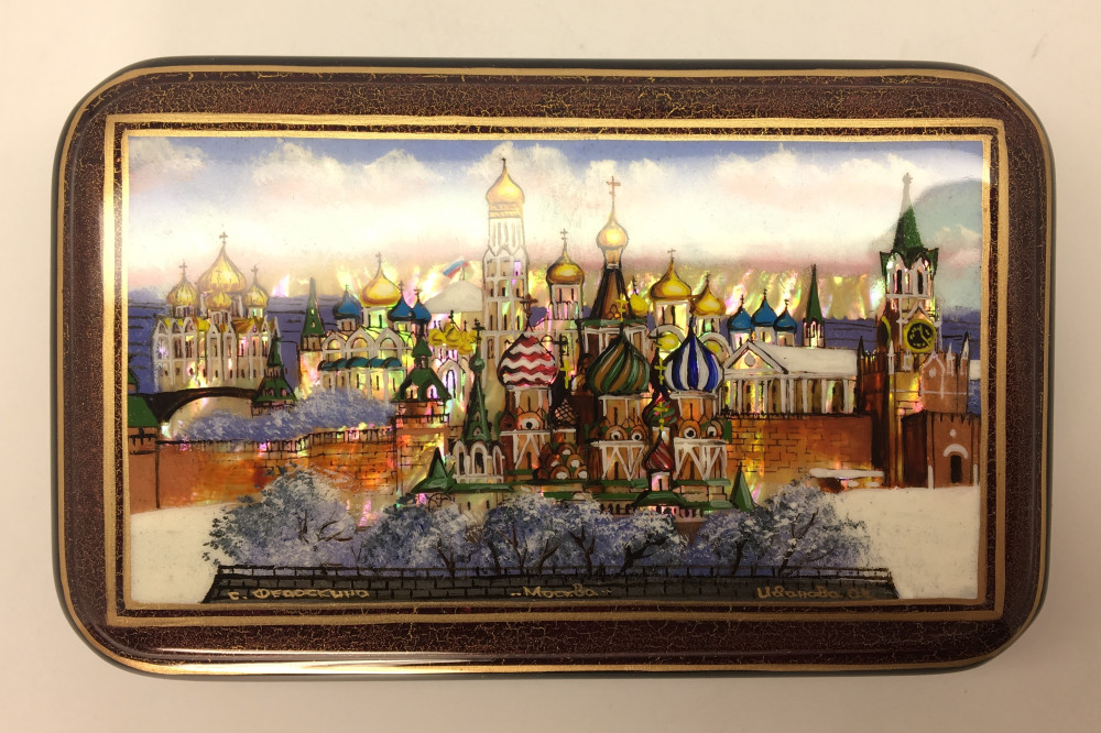130 x 80 mm Moscow Winter hand painted lacquered box from Fedoscino (by Mihail Studio)