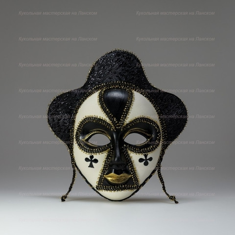 The Clubs Porcelain Mask