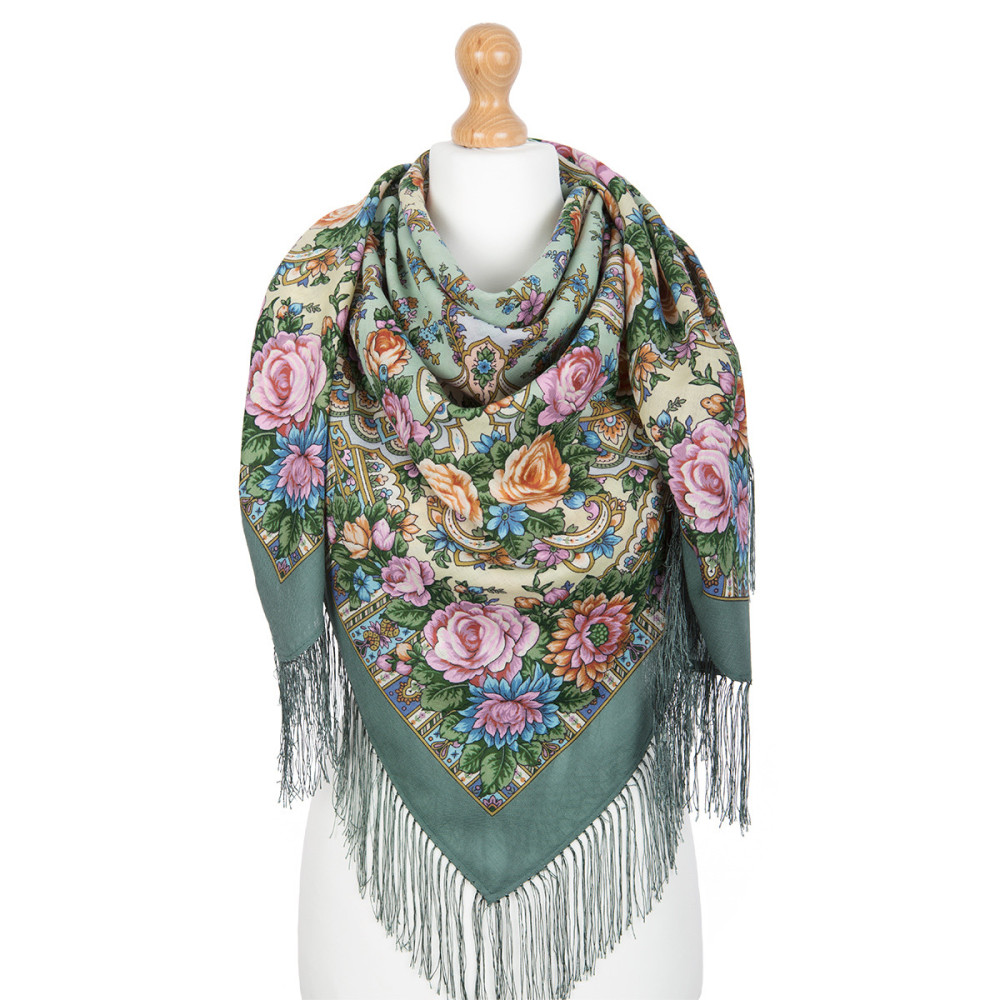 Shop Woolen Scarves with Silk Fringe 125x125 cm Платок «Кармелита» online at Skazka.site | Eligible for fast shipping and free returns. Платок «Кармелита»