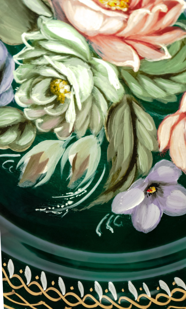  d 180 mm Zhostovo Patterns hand painted and lacquered Metal Forged Green Tray (by Lada Crafts)