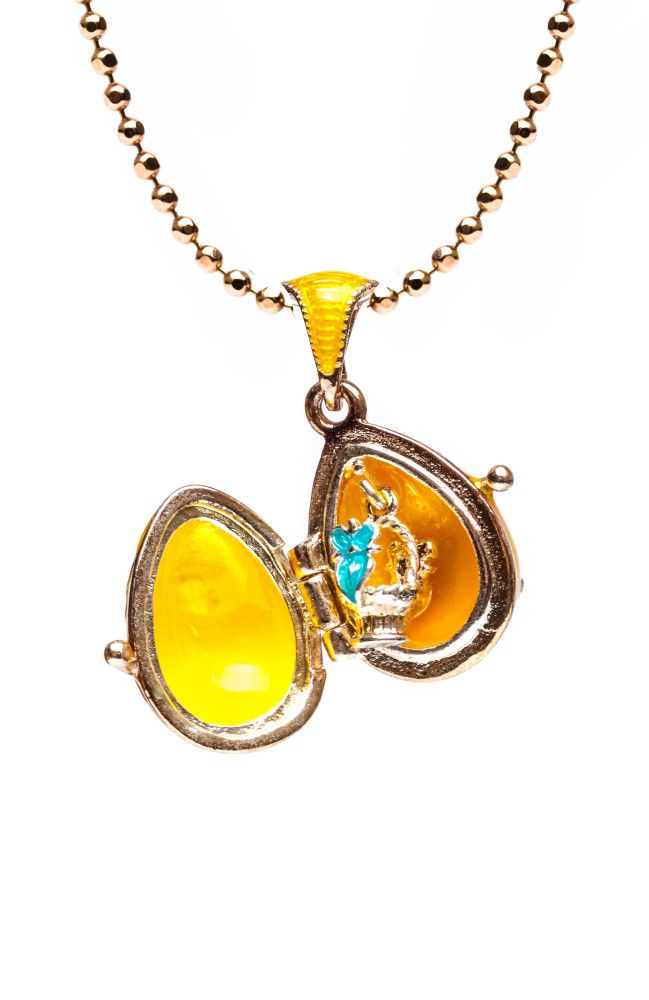 Chrysanthemum Opening Yellow Egg Pendant