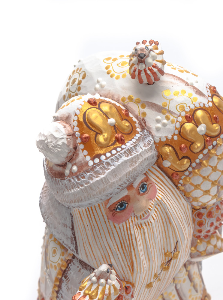 160 mm Santa with a Bag and Birds Carved Wood Hand Painted Collectible Figurine (by Natalia Nikitina Workshop)