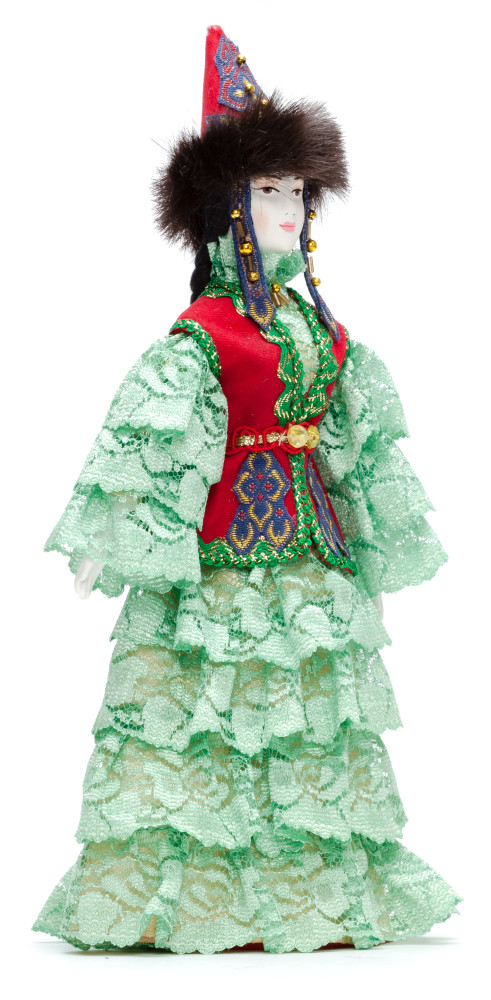 270 mm Kazakh Woman in a traditional Dress (by Le Russe)