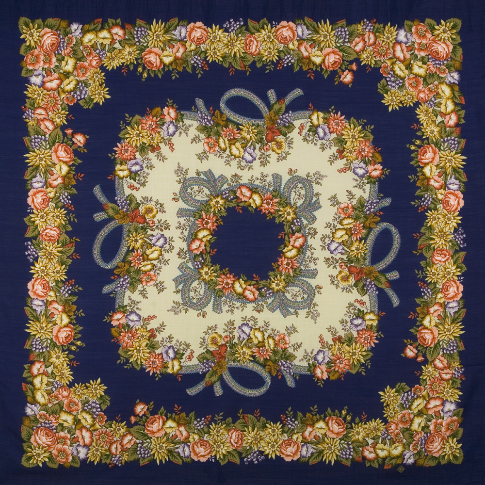 Shop Woolen Scarves with Silk Fringe 125x125 cm Платок «Рябиновые бусы» online at Skazka.site | Eligible for fast shipping and free returns. Платок «Рябиновые бусы»