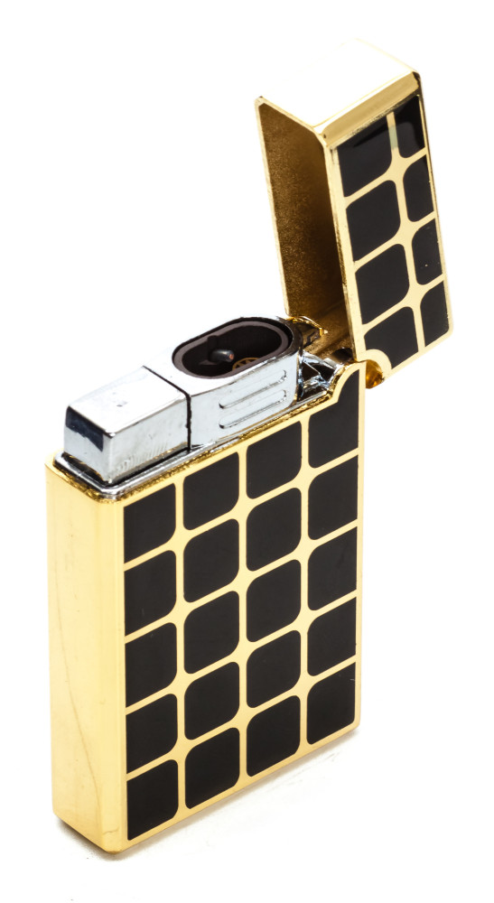  For Excellent Shooting Gas Metal Lighter (by Sergio Accendino)