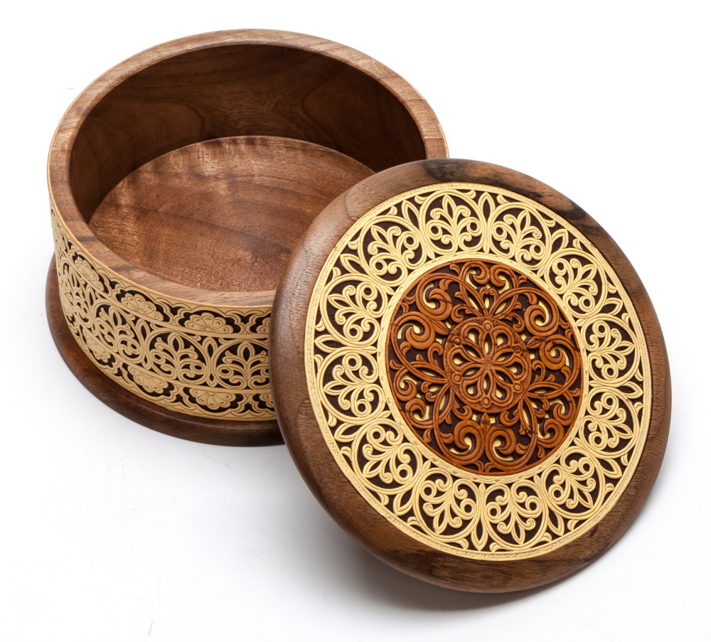 d 110 mm Siberian Patterns hand made Birchbark Jewelry Box (by Maxim Birch)