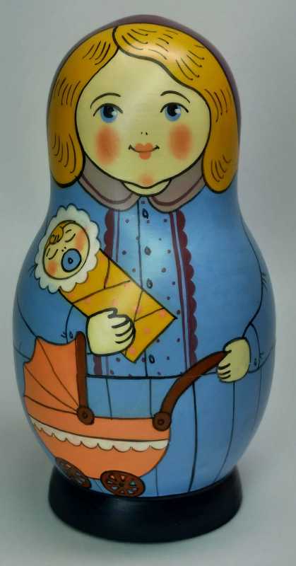 125 mm Mistress with Baby hand painted Traditional Russian Wooden Matryoshka doll 5 pcs (by Igor Malyutin)