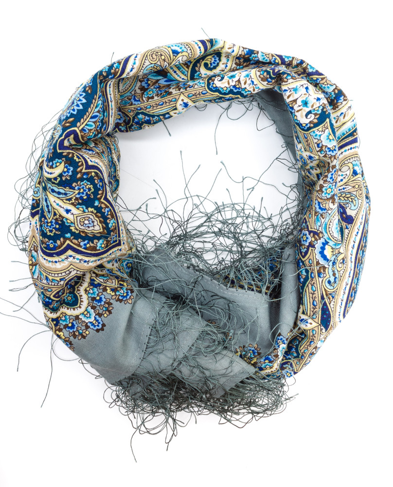 Shop Woolen Scarves with Silk Fringe 89x89 cm Платок «Розмарин» online at Skazka.site | Eligible for fast shipping and free returns. Платок «Розмарин»