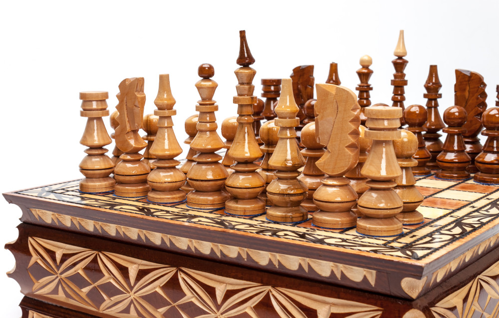 305x305 mm Hand Carved Chess Pieces on Inlaid Wood Board Box (by Fyodor Chess Workshop)