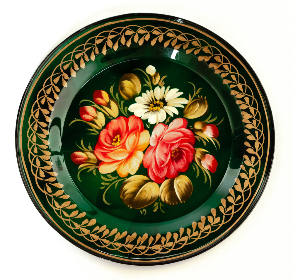 d 180 mm Zhostovo Patterns hand painted and lacquered Metal Forged Green Tray (by Lada Crafts)