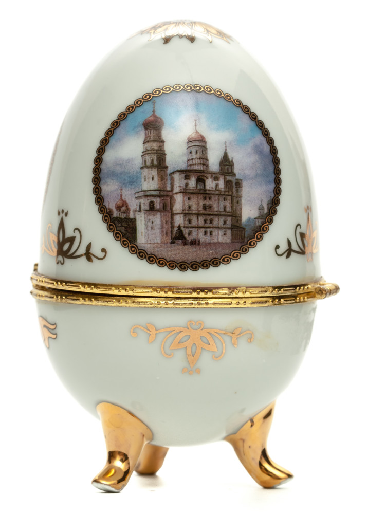 Large Easter Egg box with Moscow Picture