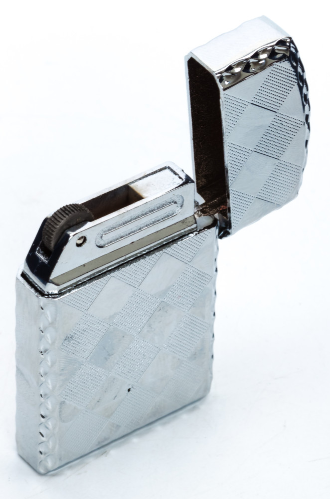 For Excellent Shooting Gas Metal Lighter (by Sergio Accendino)