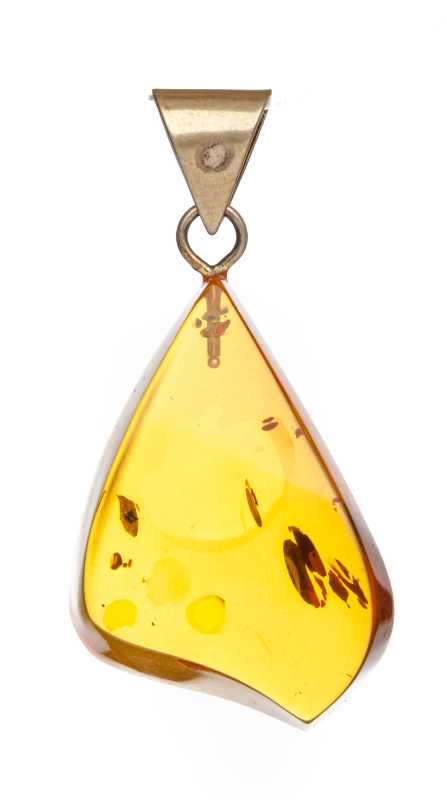 6 g Baltic Amber Pendant