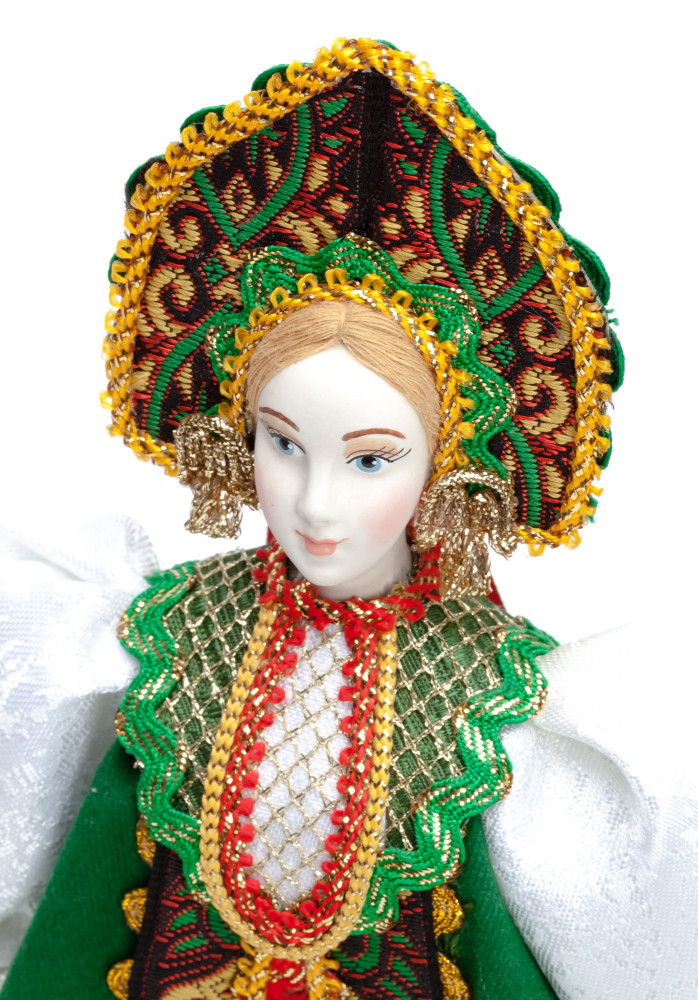 270 mm Russian Noblewoman in a Dress and Kokoshnik (by Le Russe)