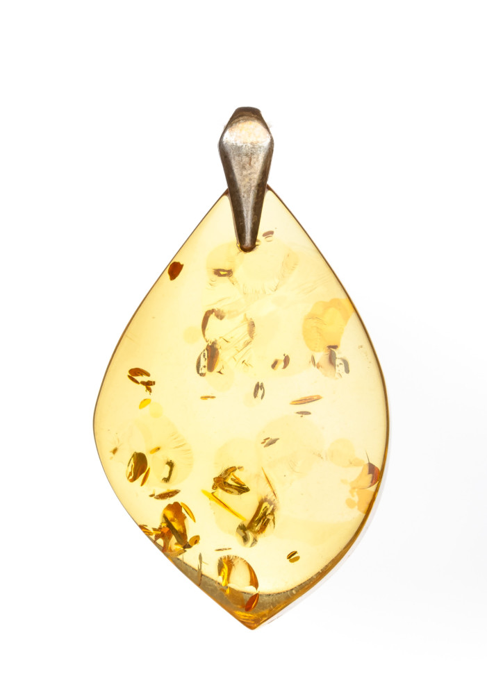 3 g Baltic Amber Pendant