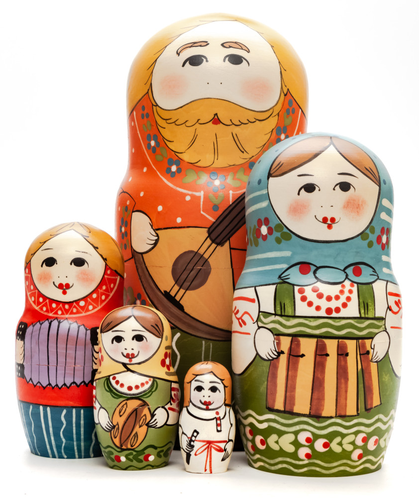 160 mm Man with Balalayka hand painted Traditional Russian Wooden Matryoshka doll 5 pcs (by Igor Malyutin)