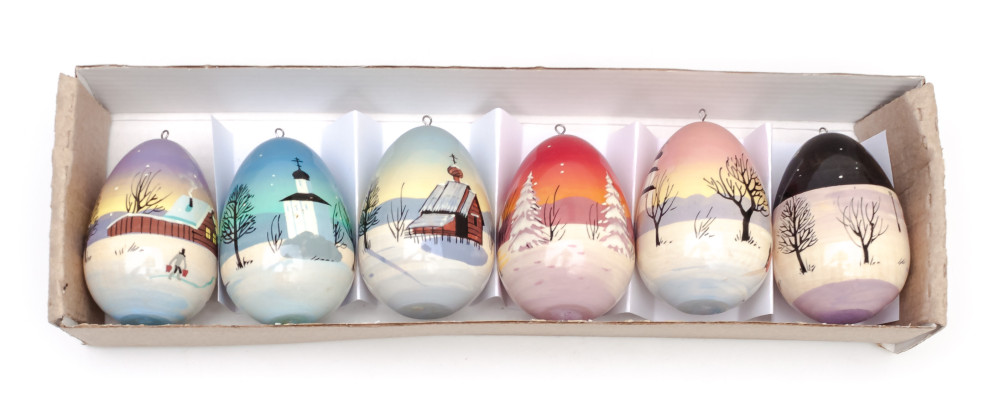 Country Landscapes on Christmas Tree Toys