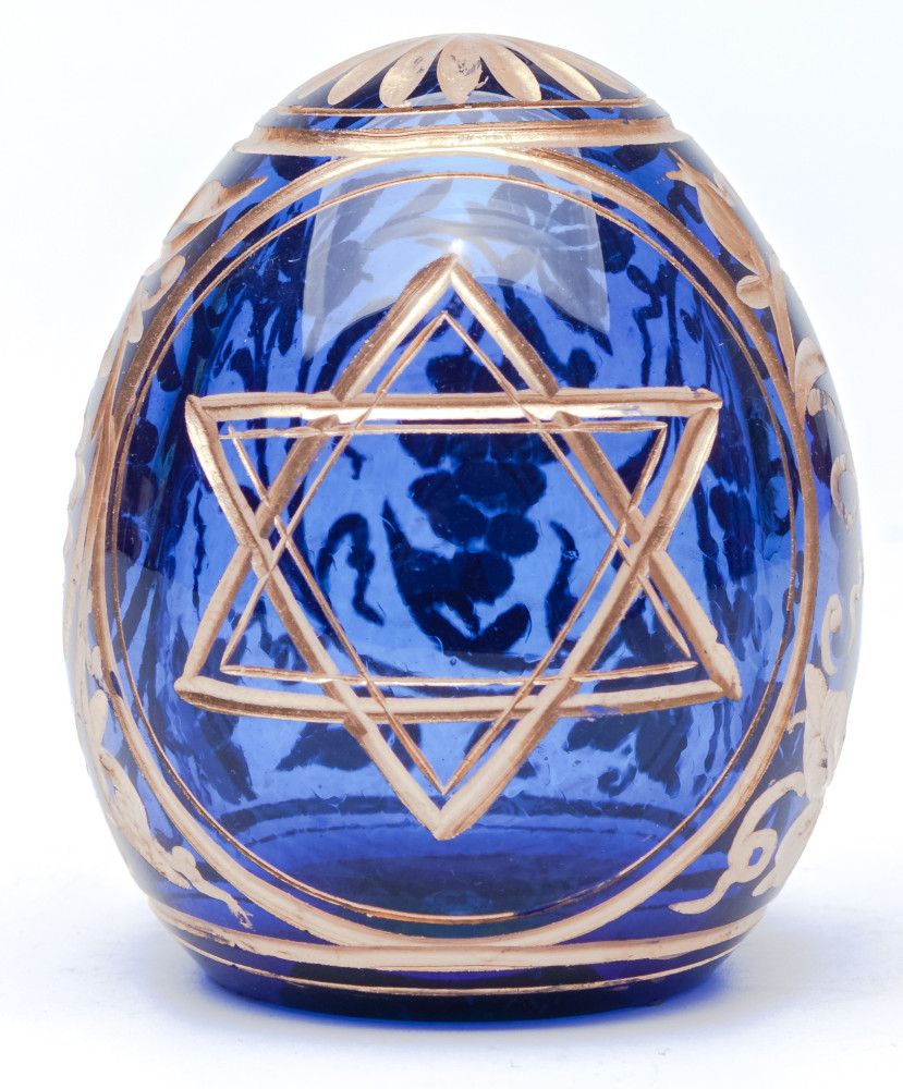 Engraved Crystal Imperial Easter Egg