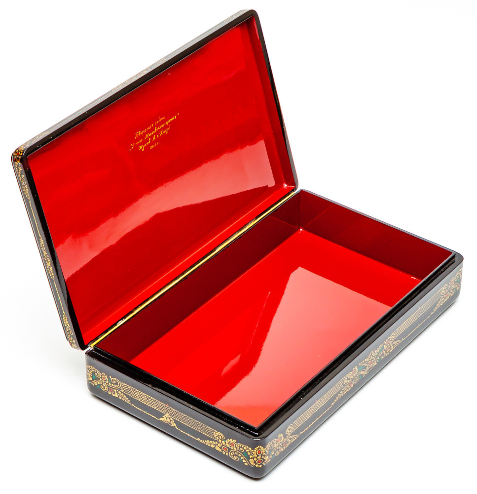 240x150mm At The Kremlin Walls Hand Painted Jewellery Box (by Sadko Workshop)