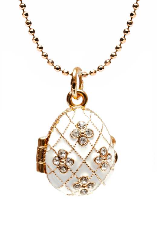 Flowers with a Mesh Opening White Egg Pendant