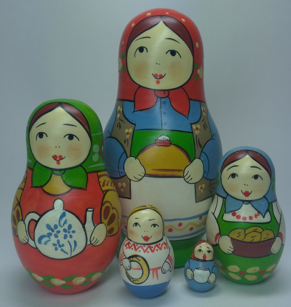 110 mm Mistress with Bread and Salt hand painted Traditional Russian Wooden Matryoshka doll 5 pcs (by Igor Malyutin)