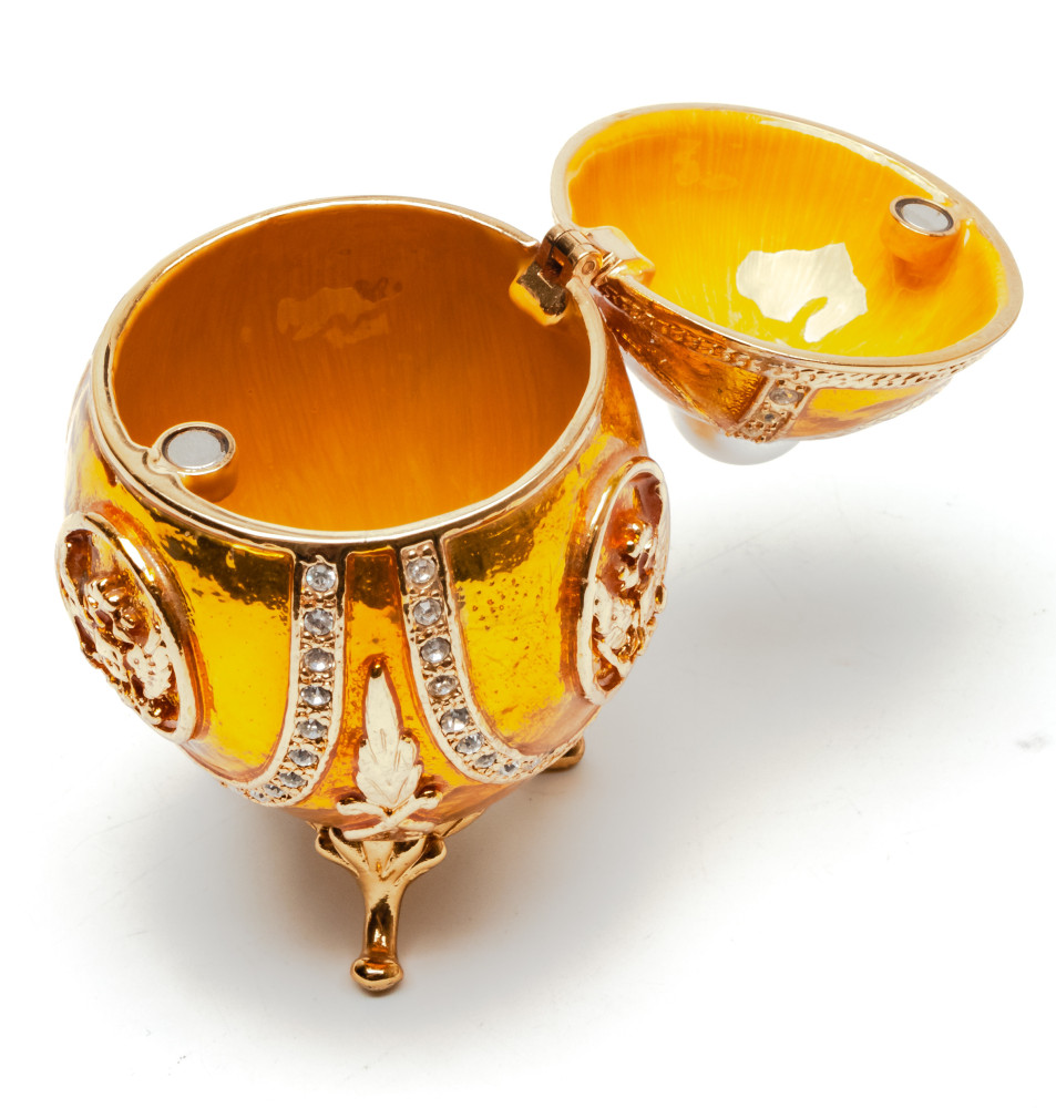 80 mm Golden Easter Egg with an Eagle and a Peal