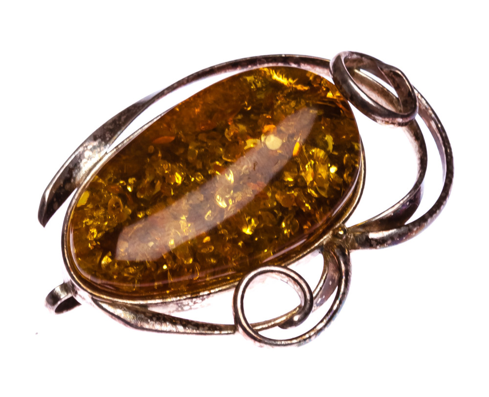 18 g Baltic Amber Brooch
