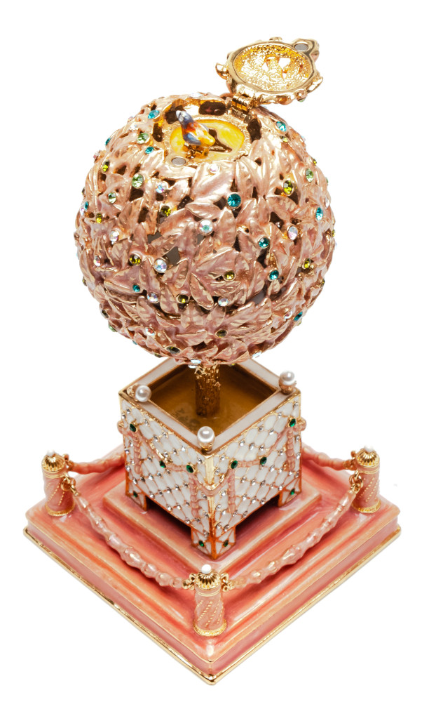 130 mm The Pink Bay Tree Easter Egg