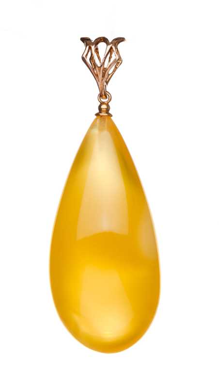 7 g Baltic Amber Pendant