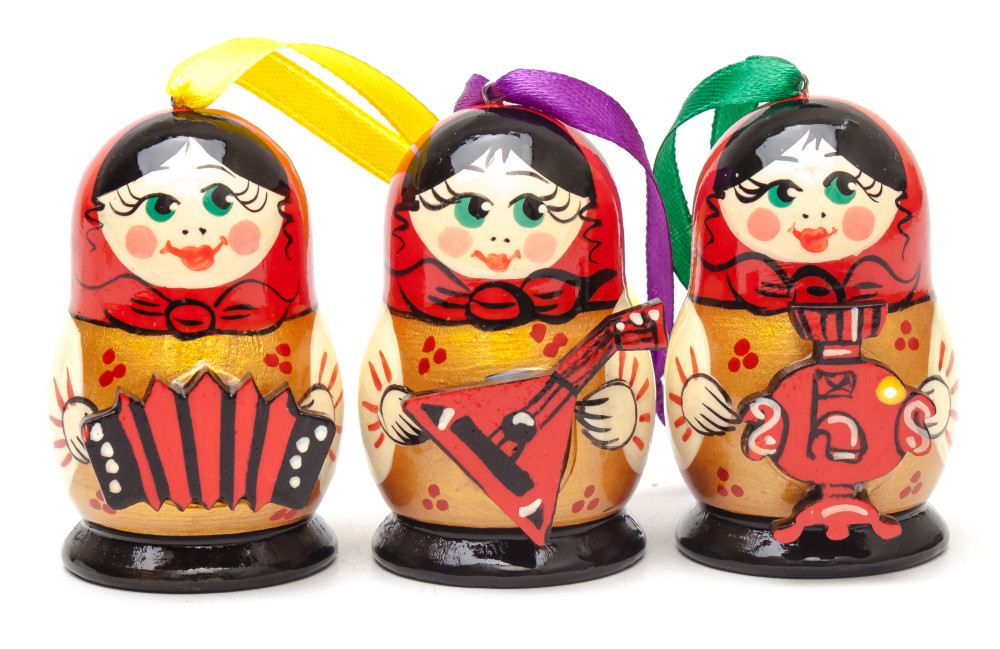 130x80 mm Russian Family hand Carved and Painted Christmas Tree Ornaments Set of 3 pcs in a Gift Box (by Andrey Studio)