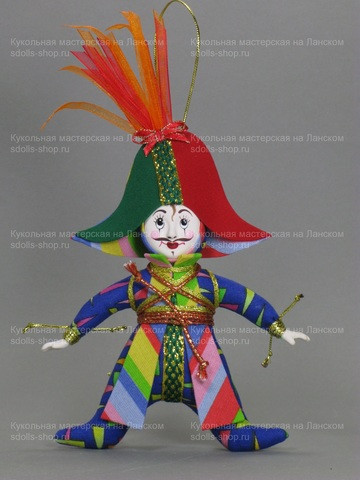 Кукла в маске