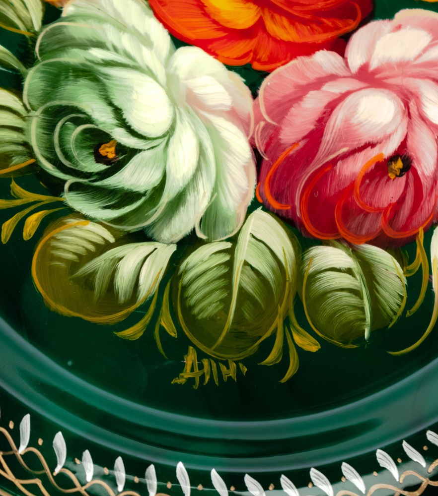  d 180 mm Zhostovo Patterns hand painted and lacquered Metal Forged Green Tray (by Lada Crafts)