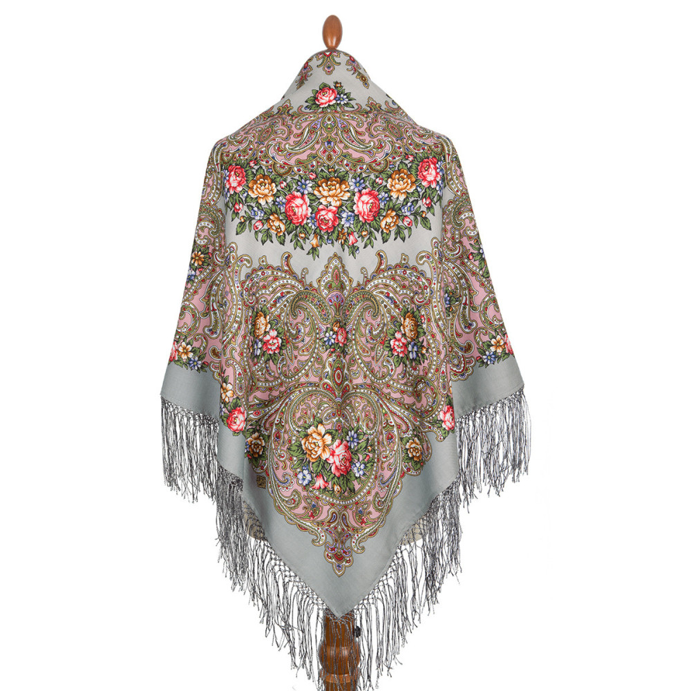 Shop Double-Thread Woolen Yarn Scarves with Knitted Silk Fringe 135x135 cm Платок «Жизель» online at Skazka.site | Eligible for fast shipping and free returns. Платок «Жизель»