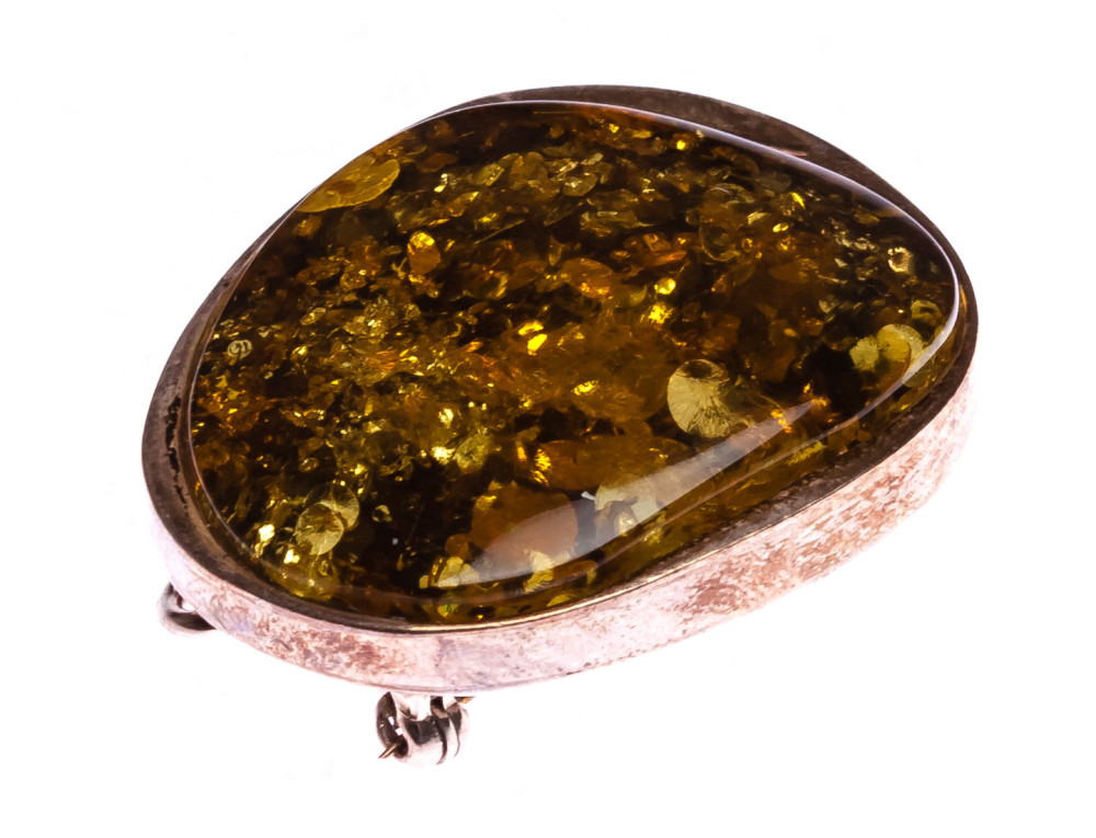 16 g Baltic Amber Brooch